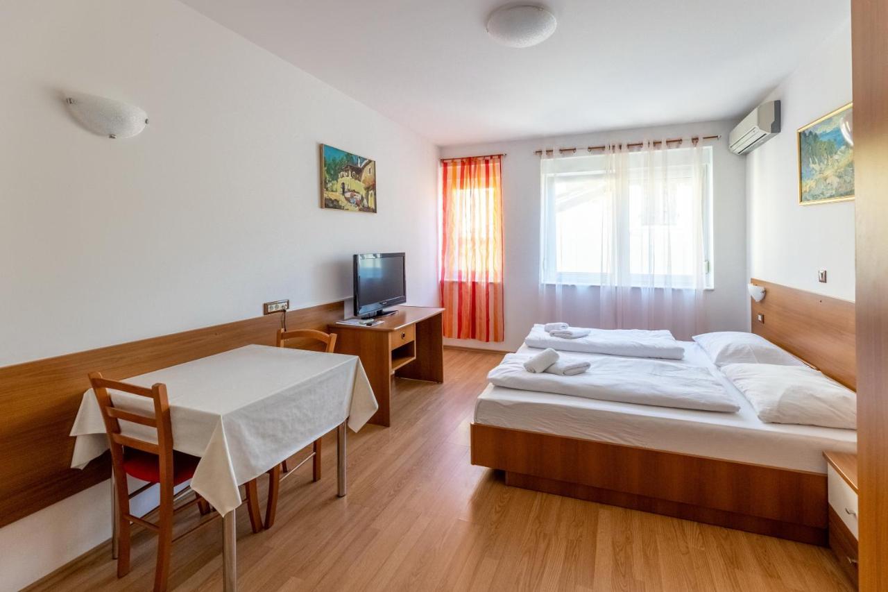 Apartments Liburnija Opatija Ngoại thất bức ảnh