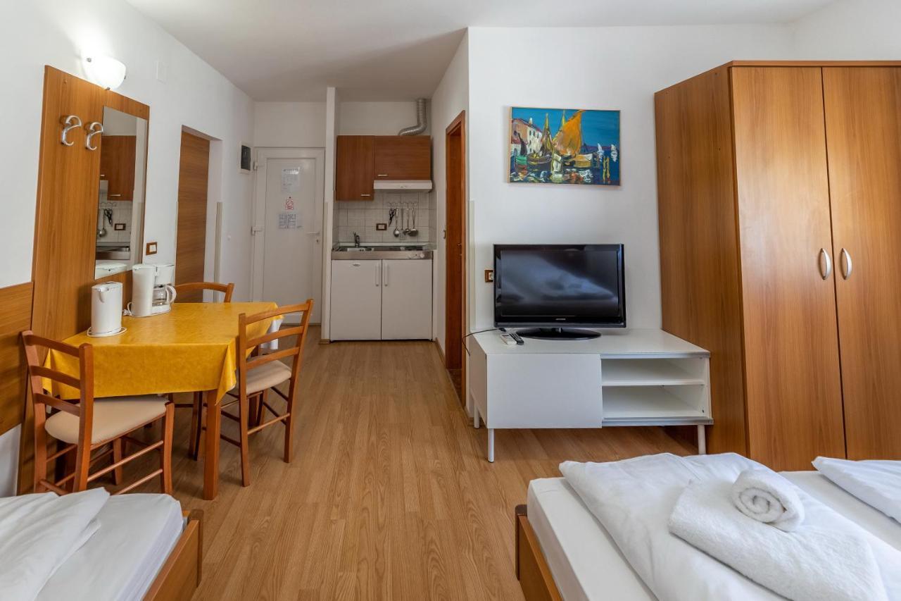 Apartments Liburnija Opatija Ngoại thất bức ảnh