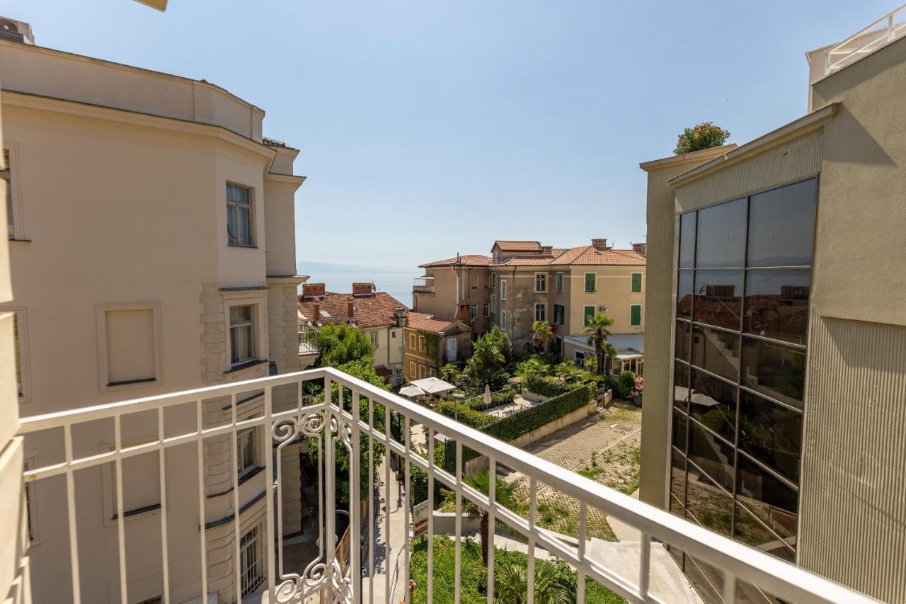 Apartments Liburnija Opatija Ngoại thất bức ảnh