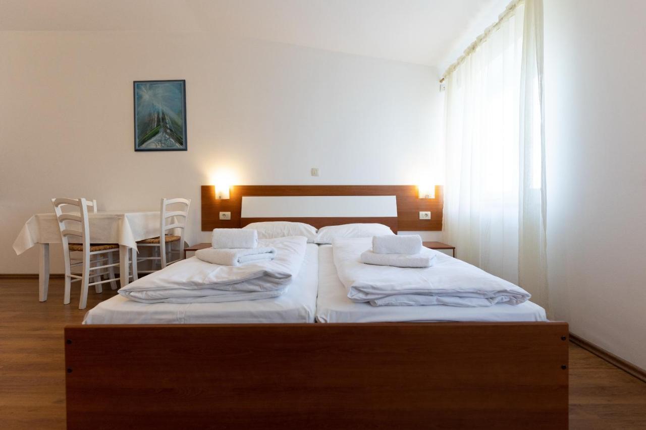 Apartments Liburnija Opatija Ngoại thất bức ảnh