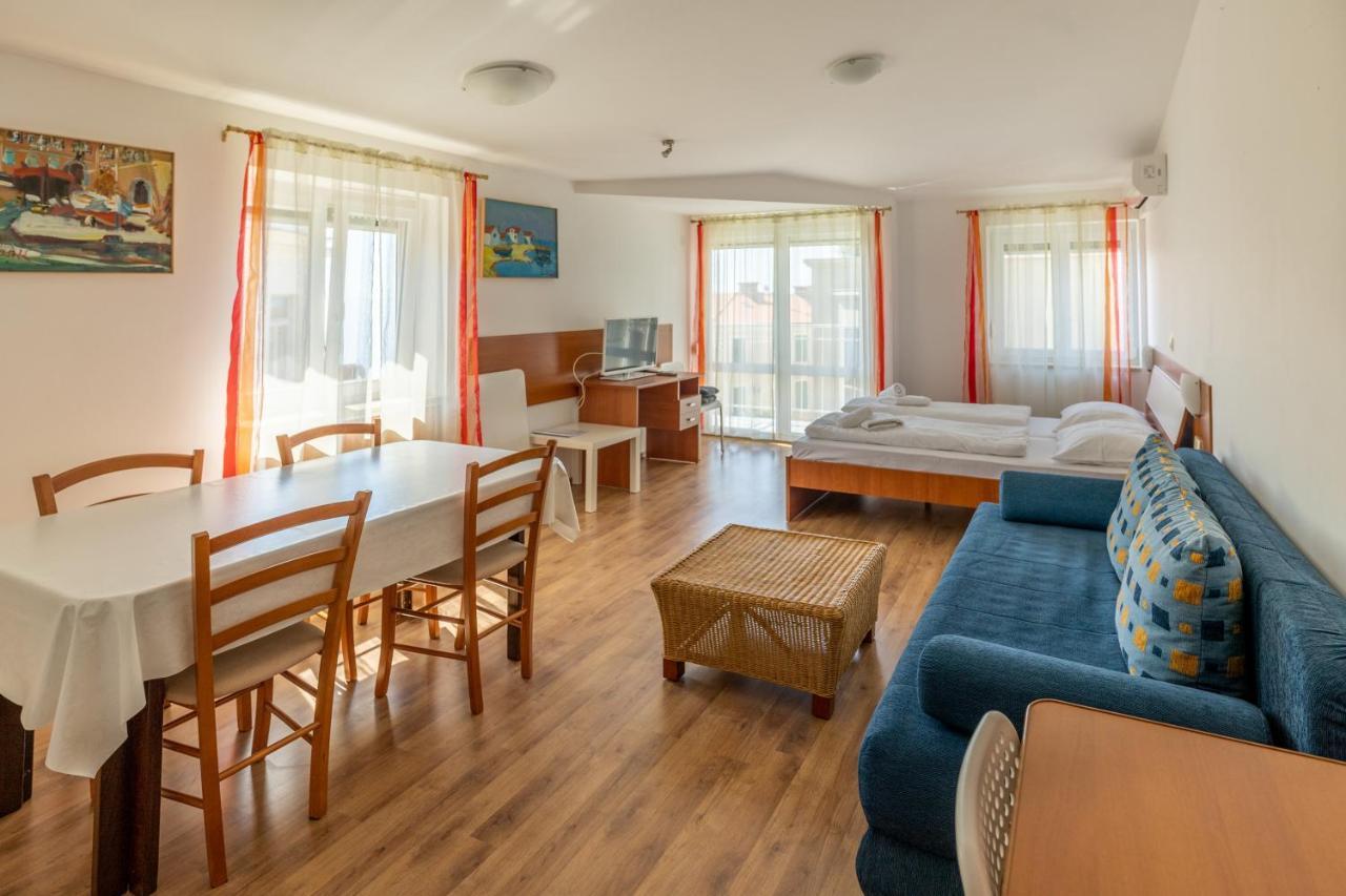 Apartments Liburnija Opatija Ngoại thất bức ảnh