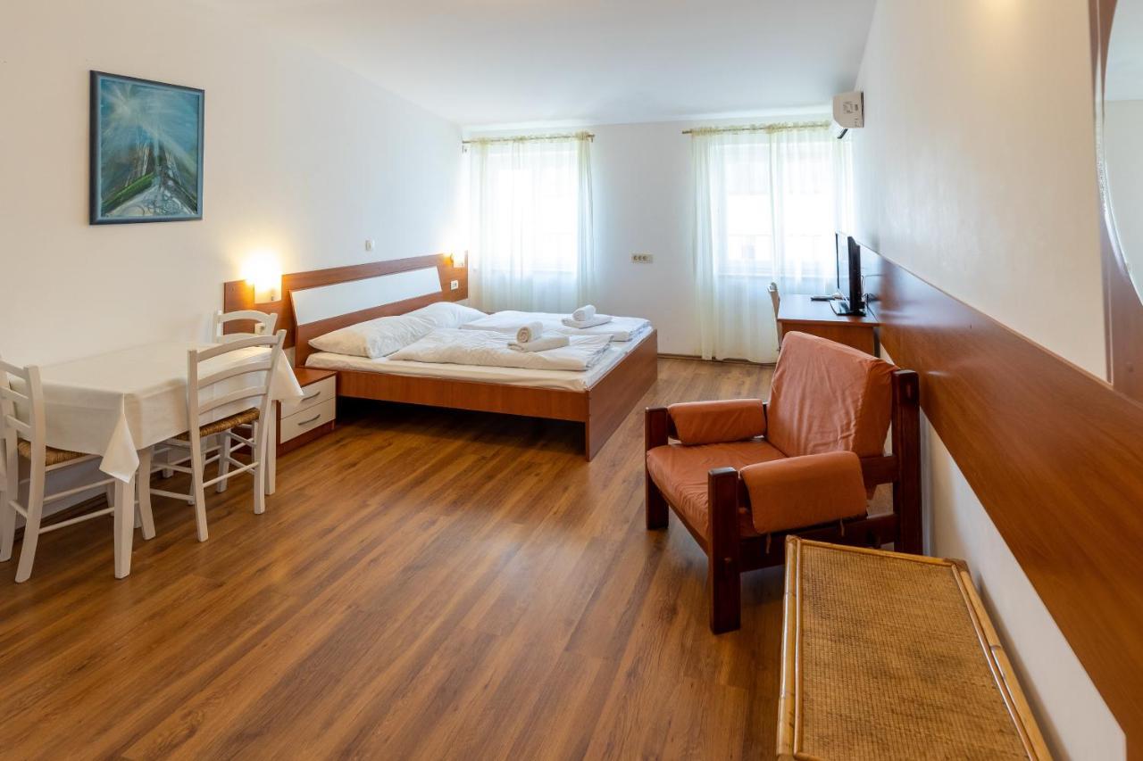 Apartments Liburnija Opatija Ngoại thất bức ảnh